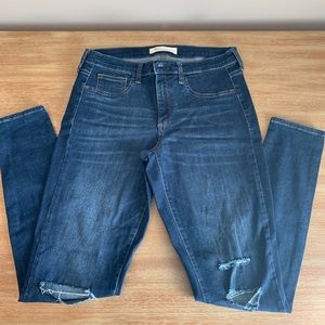 Gap Ripped Knee Denim Easy Legging 31T